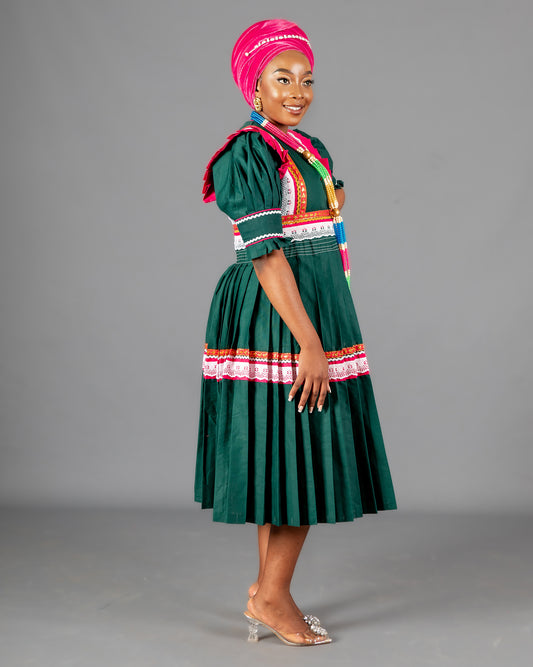 Mogoshadi Pleated Bridal Dress in Green