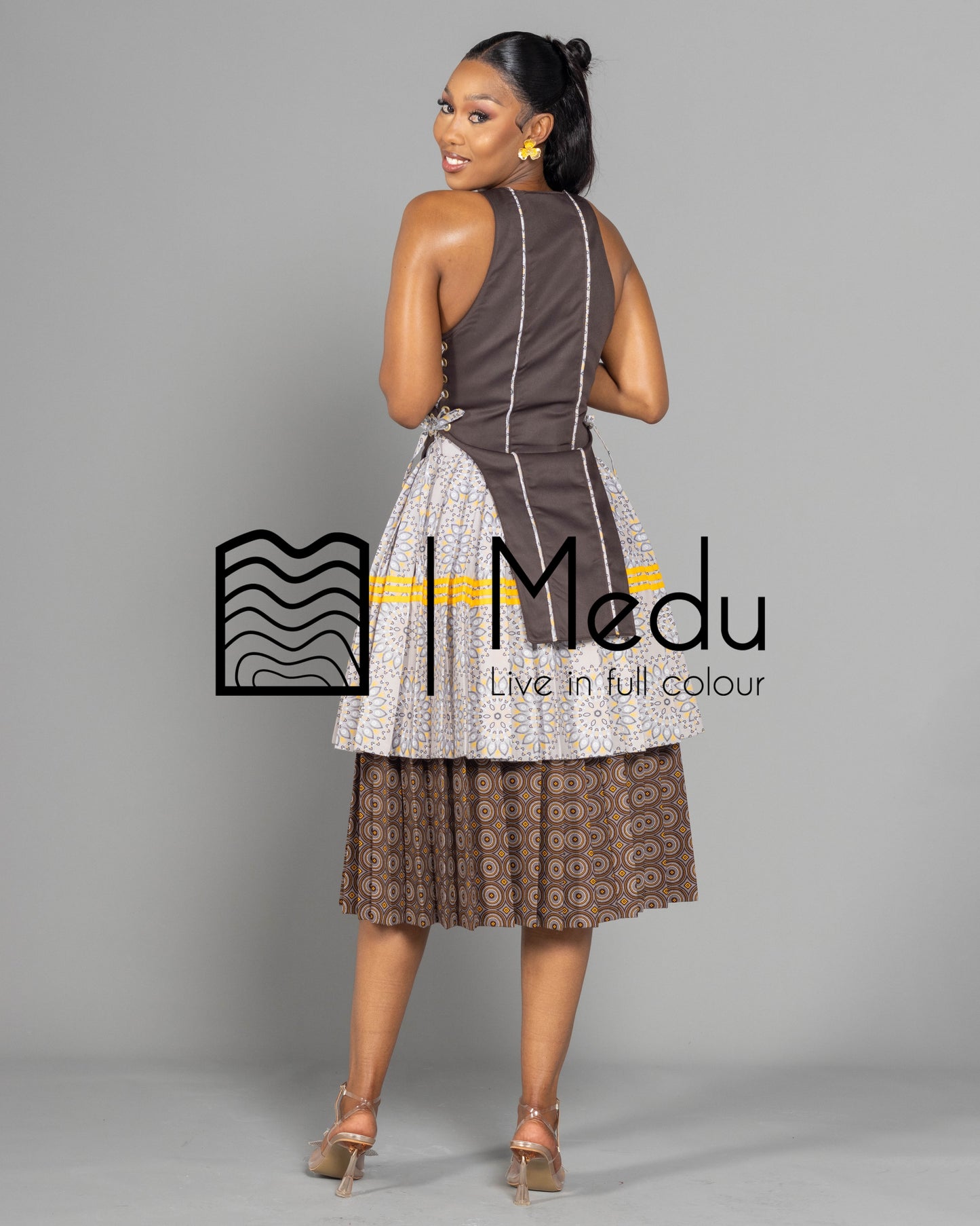 Motheo Bespoke Set in Brown