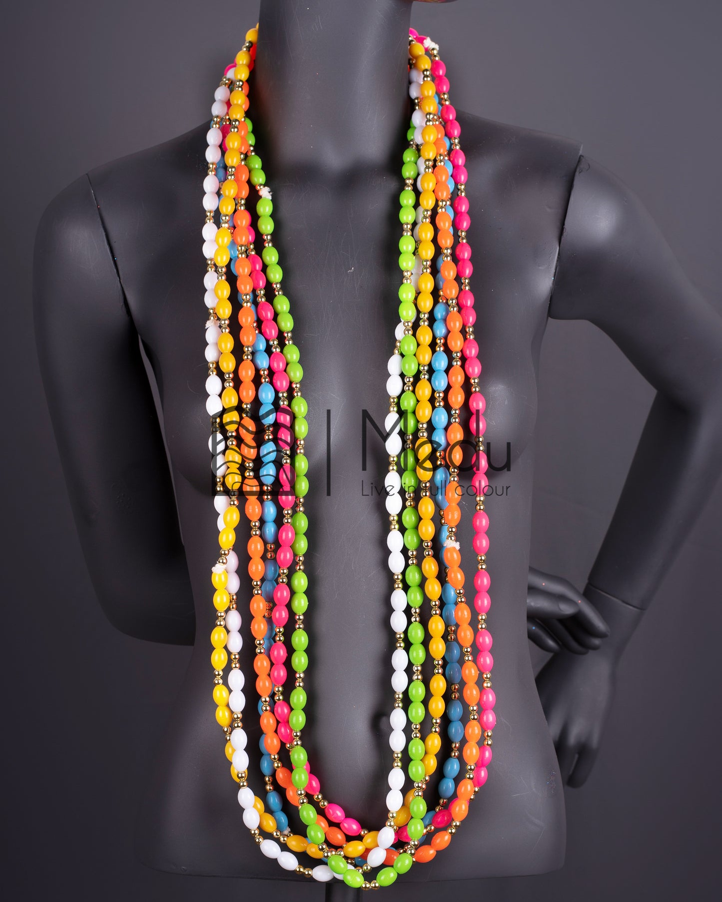 Single line Beads Trimmed with Gold