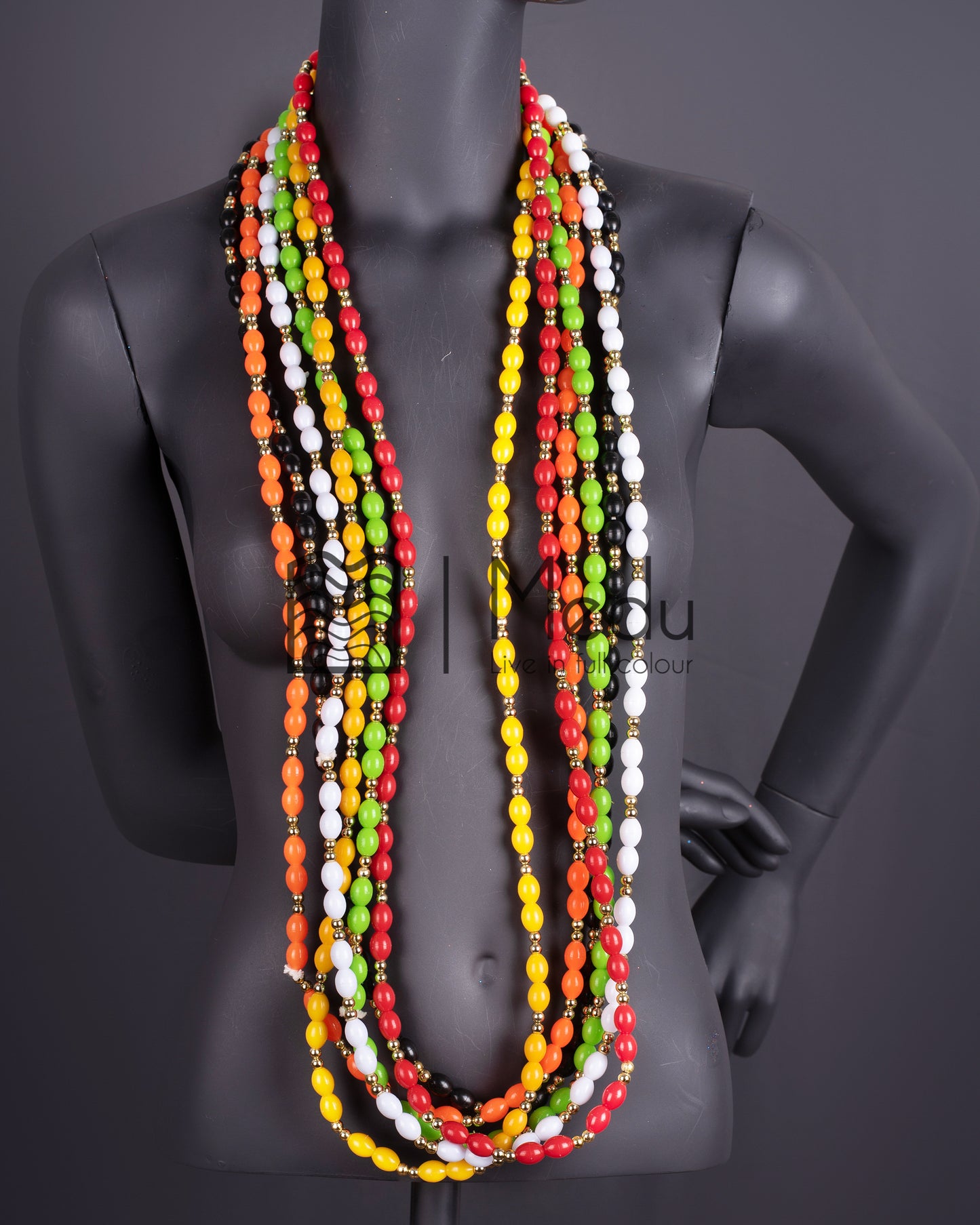 Single line Beads Trimmed with Gold