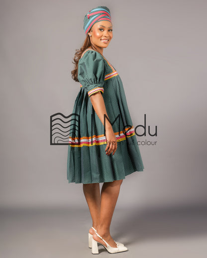 Kwena Pleated Yele Dress In Bottle Green