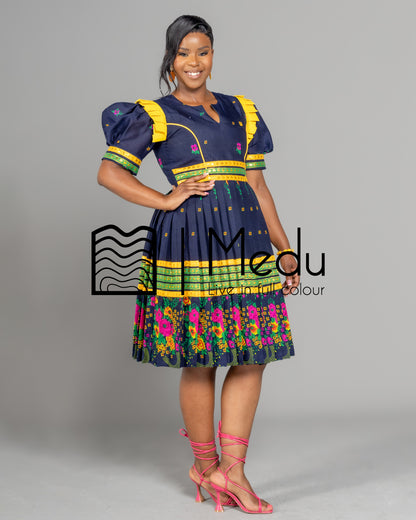 Vutomi Pleated Dress in Navy Blue