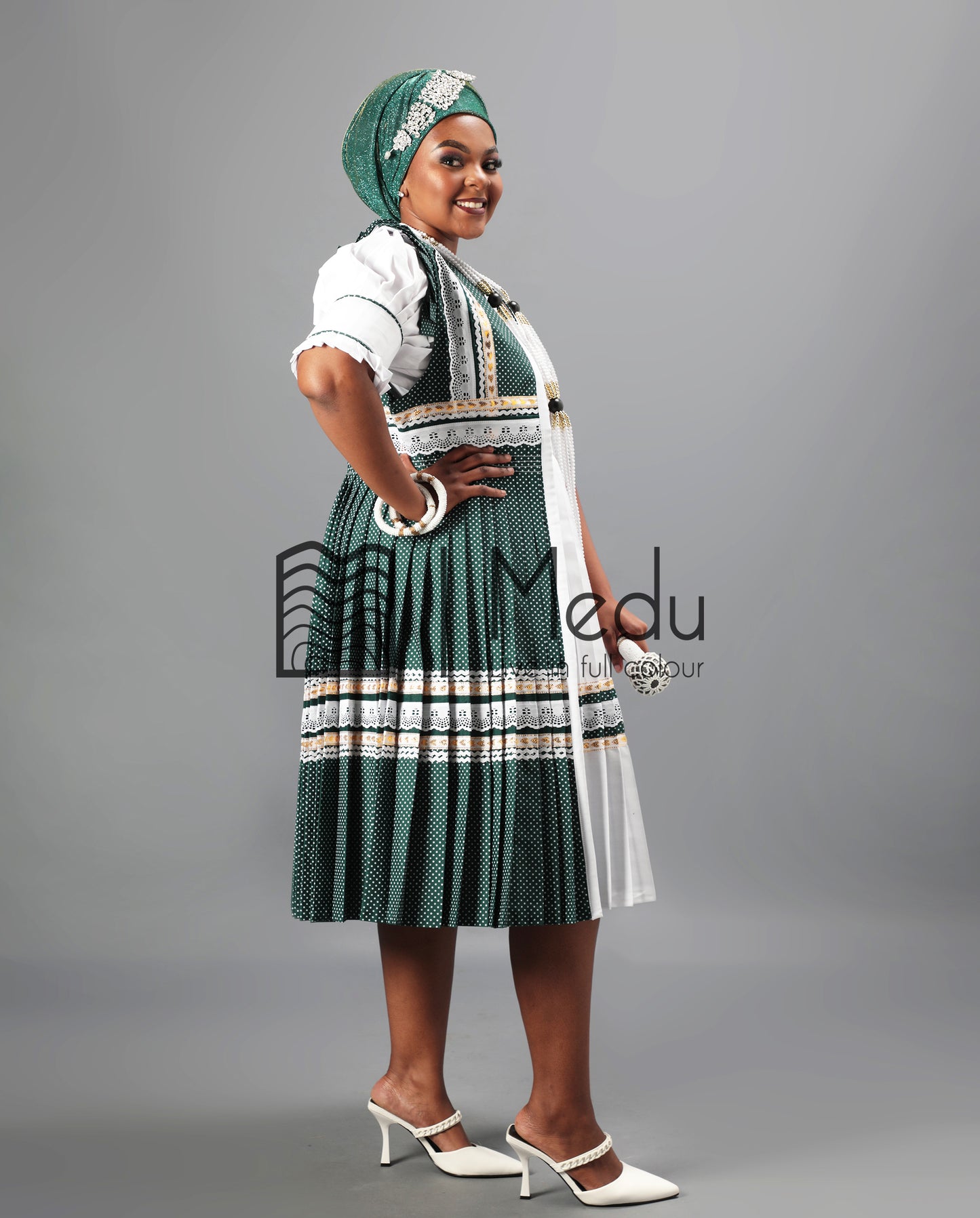 Mogoshadi Pleated Bridal Dress Set in White & Green