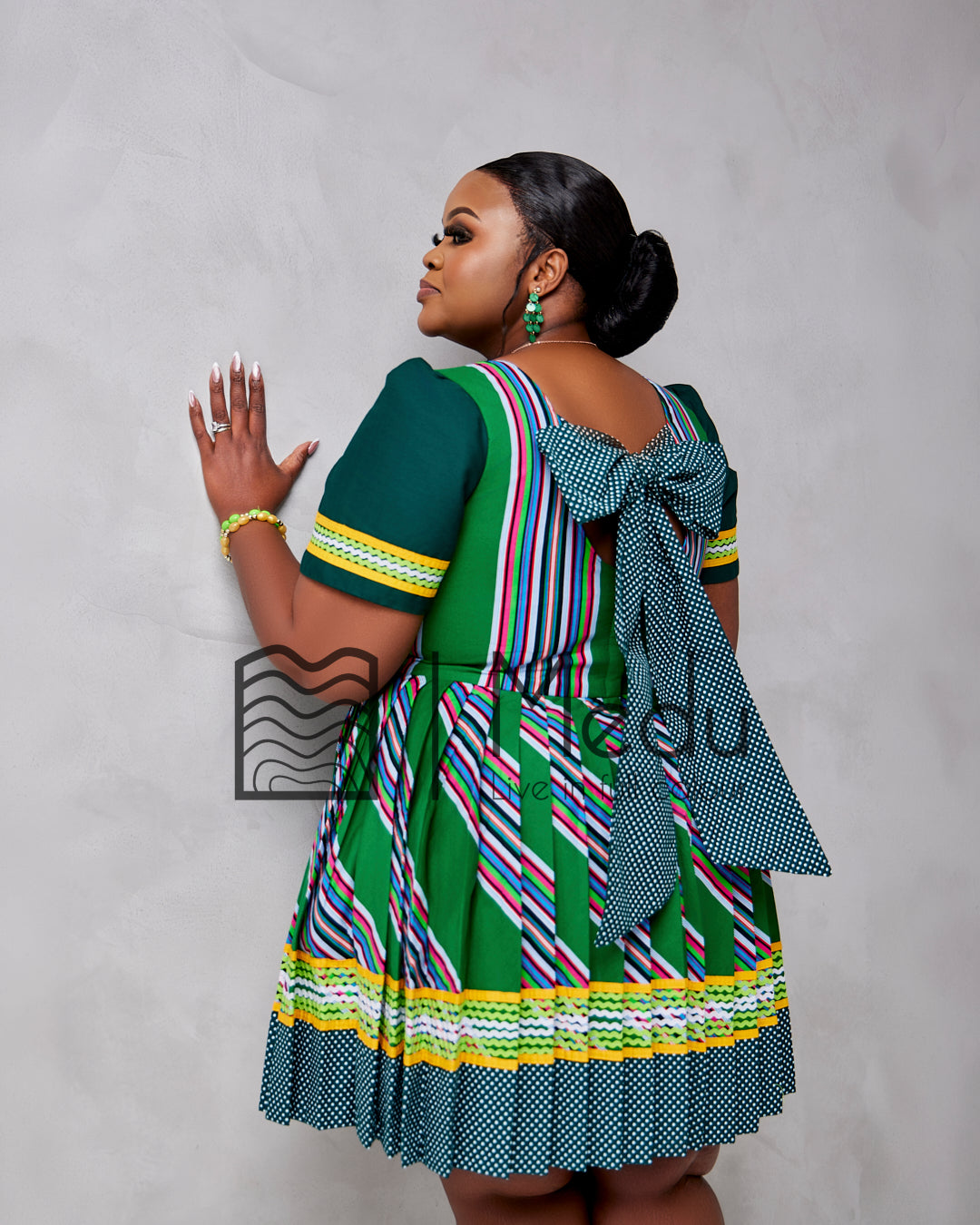 Mufunwa Giant Bow Mini Dress Bottle Green (Sleeves)